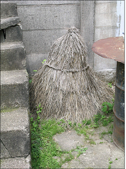 Straw Bundle of Household Guardian Deity of Property